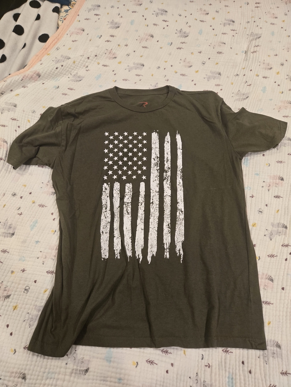*Rothco* Men's Olive Green Flag Graphic Tee